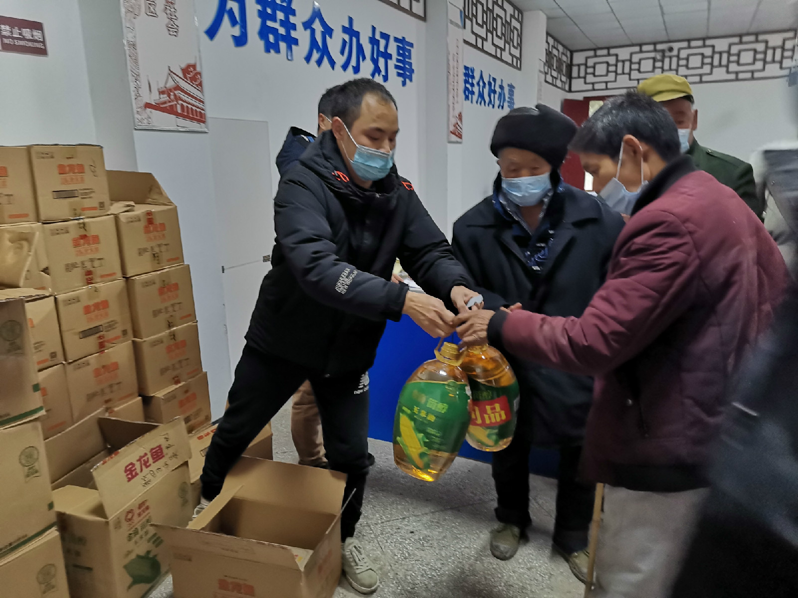 四面山2021年“情暖万家”慰问活动.jpg